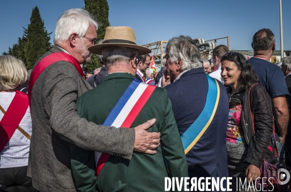 1er Mai - Rassemblement devant la verrerie du Languedoc (Perrier)