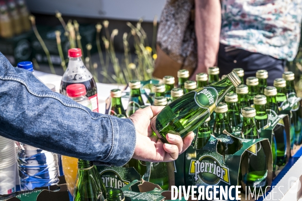 1er Mai - Rassemblement devant la verrerie du Languedoc (Perrier)