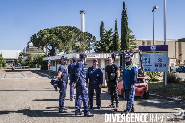 1er Mai - Rassemblement devant la verrerie du Languedoc (Perrier)