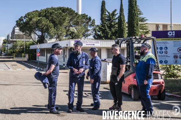 1er Mai - Rassemblement devant la verrerie du Languedoc (Perrier)