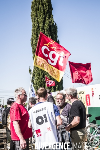 1er Mai - Rassemblement devant la verrerie du Languedoc (Perrier)