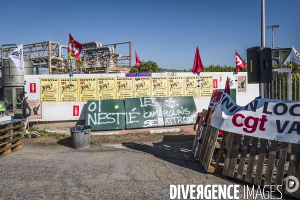 1er Mai - Rassemblement devant la verrerie du Languedoc (Perrier)