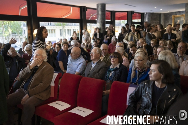 Reunion publique de Laurent Wauquiez a Paris