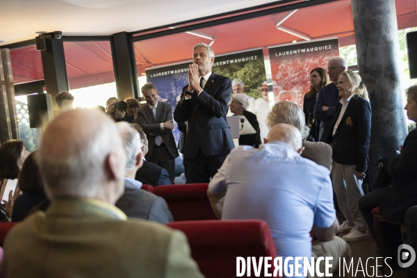 Reunion publique de Laurent Wauquiez a Paris