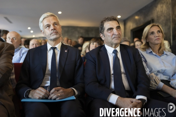 Reunion publique de Laurent Wauquiez a Paris