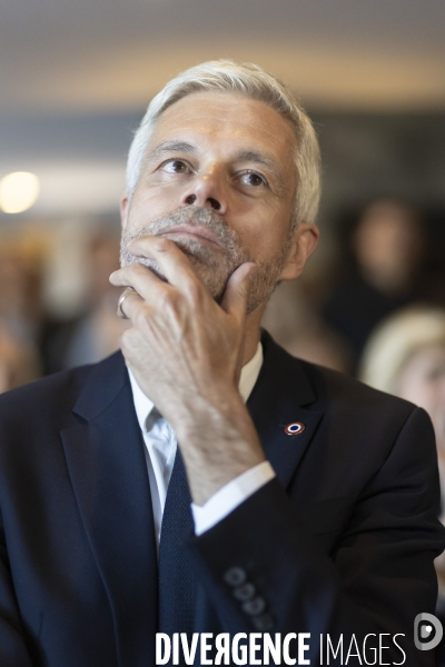 Reunion publique de Laurent Wauquiez a Paris