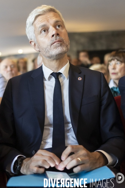 Reunion publique de Laurent Wauquiez a Paris