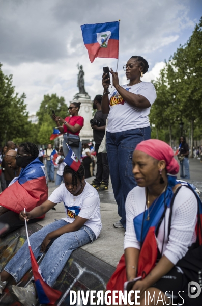Marche pour un appel a la paix en haiti, place de la republique, paris.