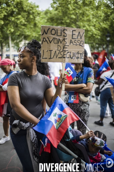 Marche pour un appel a la paix en haiti, place de la republique, paris.