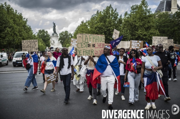 Marche pour un appel a la paix en haiti, place de la republique, paris.