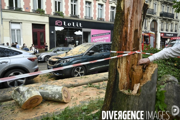 Orage de grêle à Paris