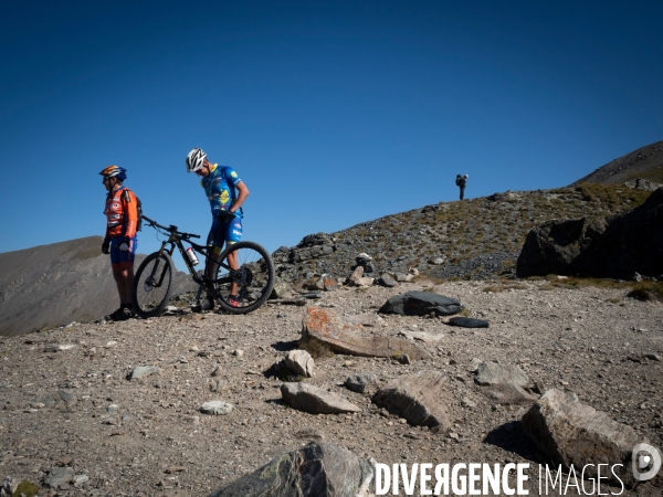 Cyclistes en montagne