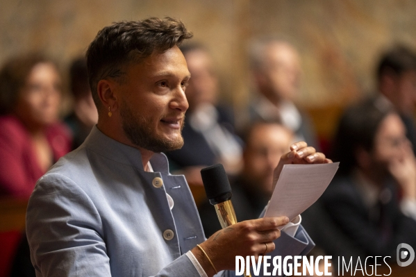Assemblée nationale. Questions au gouvernement.