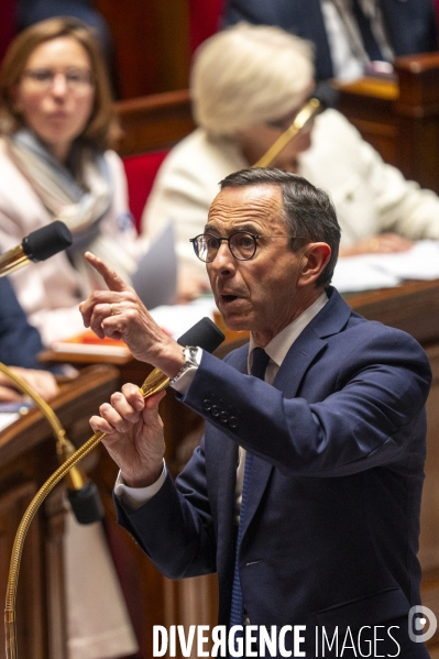 Assemblée nationale. Questions au gouvernement.