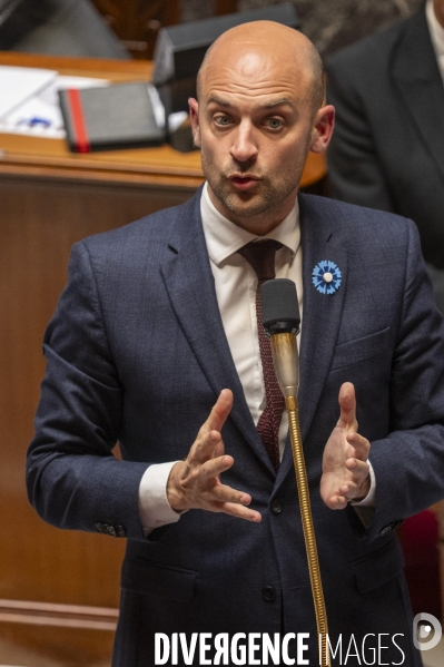 Assemblée nationale. Questions au gouvernement.