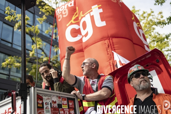 Rassemblement des salariés d ArcelorMittal contre le Plan social