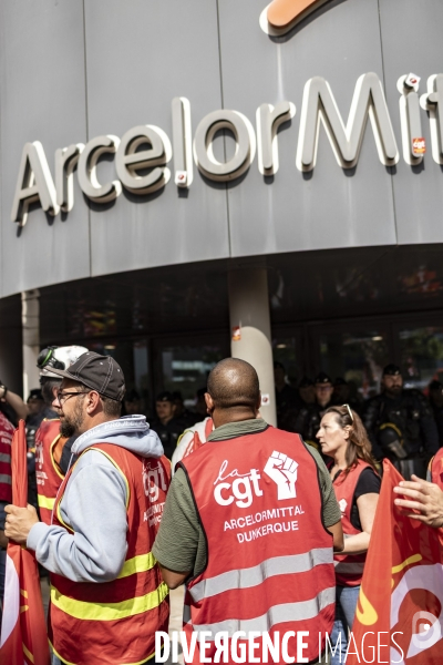 Rassemblement des salariés d ArcelorMittal contre le Plan social
