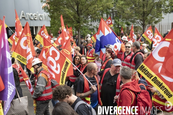 Rassemblement des salariés d ArcelorMittal contre le Plan social