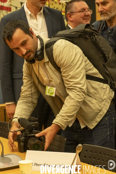 Pierre-Edouard Stérin. Absent devant la commission d enquête parlementaire.