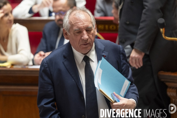 Assemblée nationale. Questions au gouvernement.