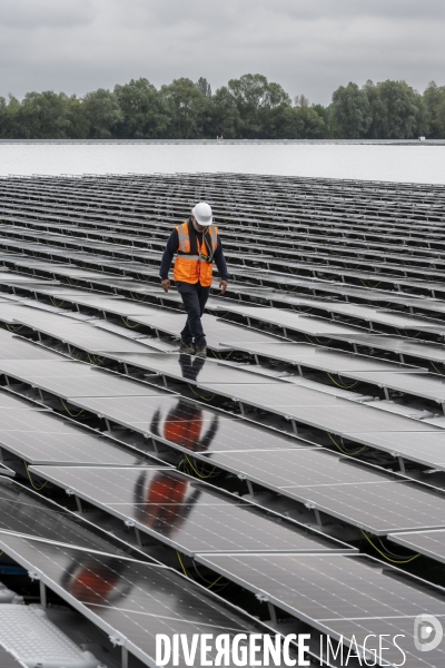 Centrale photovoltaïque flottante