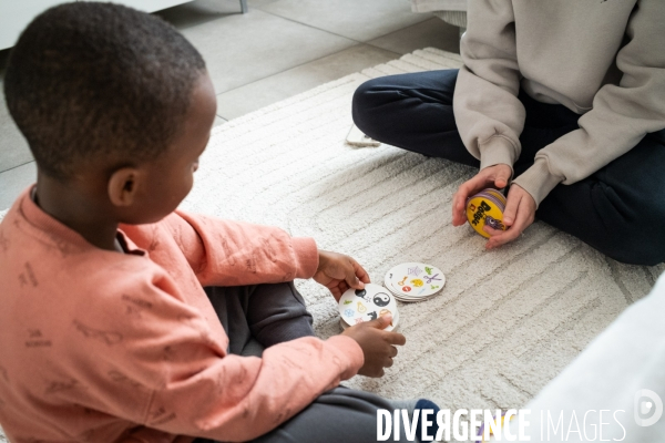 La protection de l enfance vue de chez Leïla, assistante familiale depuis 2014