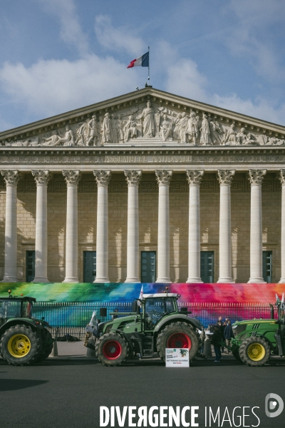 Manifestation des agriculteurs devant l Assemblée nationale