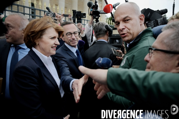 Manifestation des agriculteurs de la FDSEA devant l Assemblée Nationale