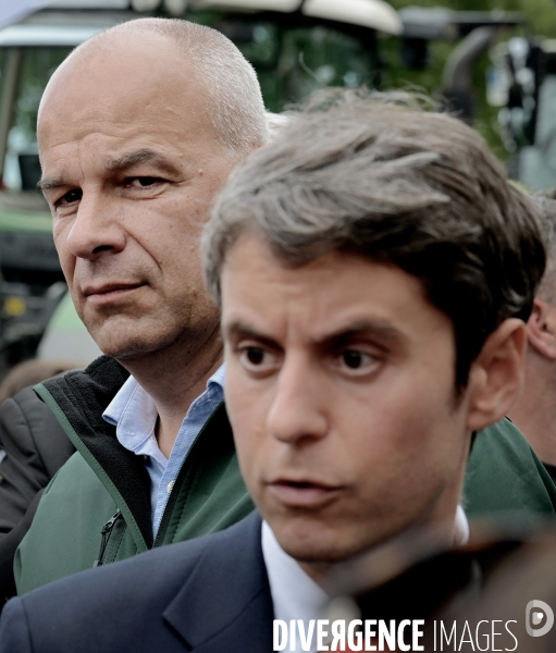 Manifestation des agriculteurs de la FDSEA devant l Assemblée Nationale