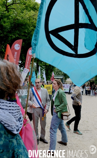 Rassemblement contre la loi duplomb