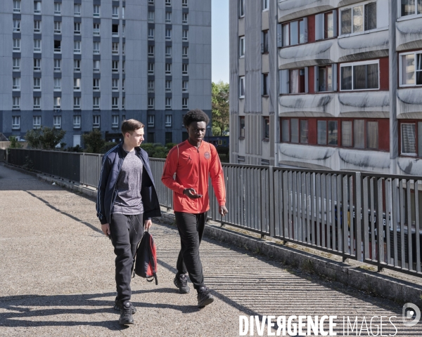 Passerelle, avenue paul Eluard, Bobigny
