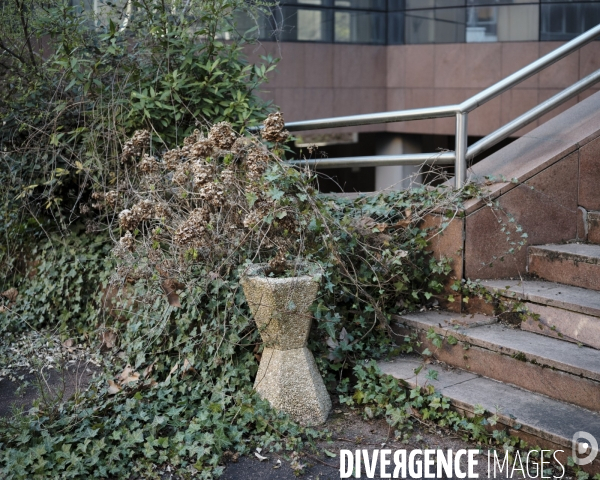 l’immeuble désaffecté le Periastre, site de la RATP à l abandon rue Roger-Salengro Fontenay sous Bois