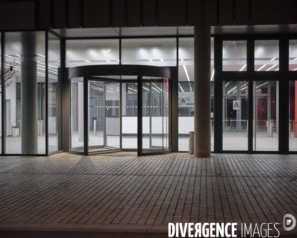 Immeuble désert, avenue des Fruitiers,  ZAC Landy Pleyel à Saint-Denis