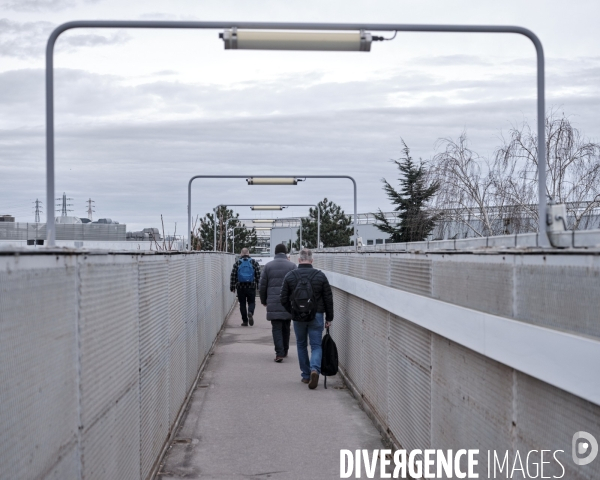 ZAC de la gare des Ardoines passerelle menant à l’entreprise Sanofi, Vitry-sur-Seine