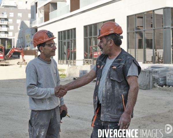 Ouvriers, chantier d’immeubles d’habitation, ZAC des Ardoines, Vitry-sur-Seine