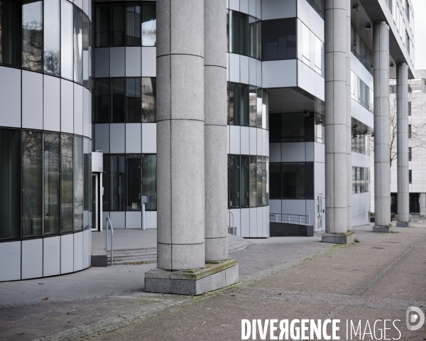 Ancien siège sociale de Vinci désaffecté,  rue Ferdinand de Lesseps, Rueil-Malmaison