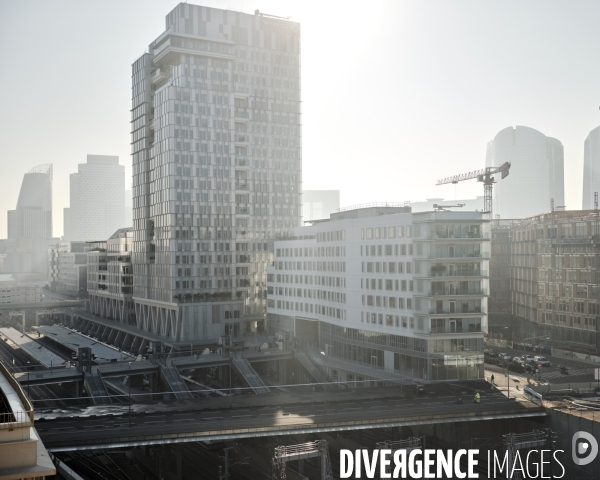 RER E Nanterre-la Folie Siège de Vinci