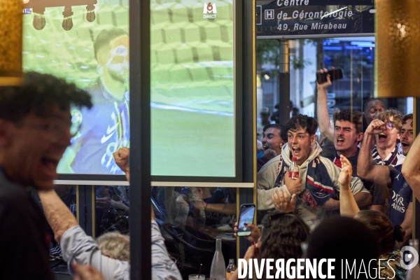 Cafés parisiens soir de match PSG - Inter Milan