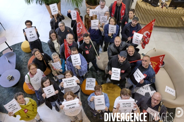 Plan social au journal Le Point