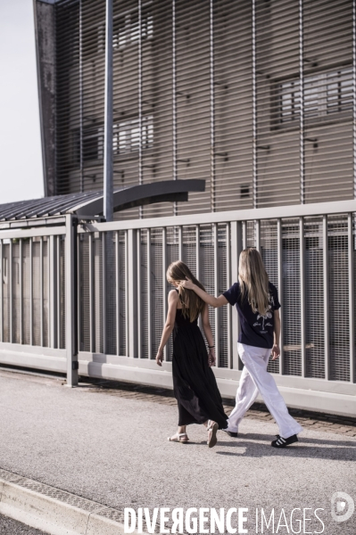 La surveillante melanie assassinee a coups de couteau par un collegien a nogent.