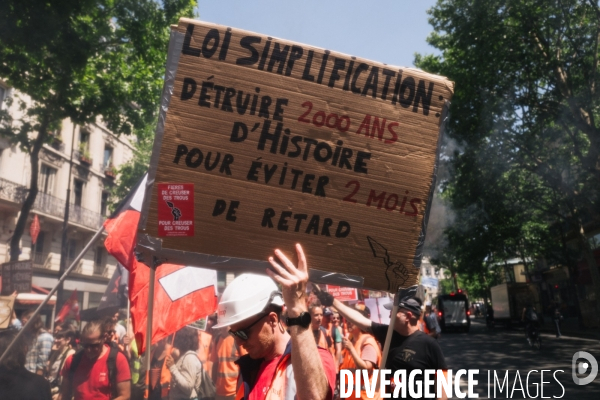 Manifestation des archeologues