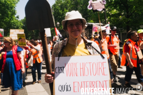 Manifestation des archeologues