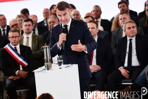 Emmanuel macron dans le nord pas de calais
