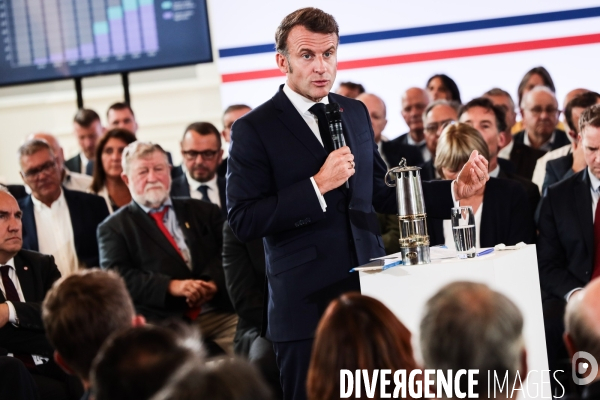Emmanuel macron dans le nord pas de calais
