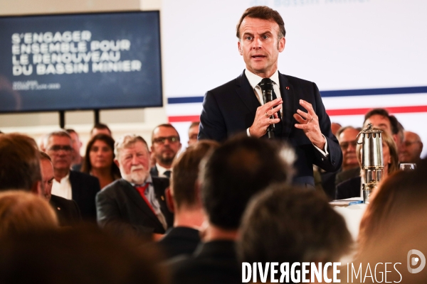 Emmanuel macron dans le nord pas de calais