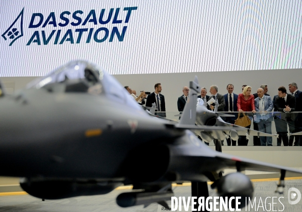 Marine Le Pen et Jordan Bardella au Salon international de l’aéronautique et de l’espace du Bourget