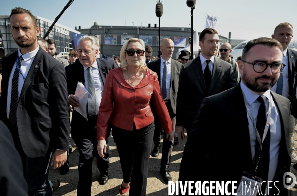 Marine Le Pen et Jordan Bardella au Salon international de l’aéronautique et de l’espace du Bourget