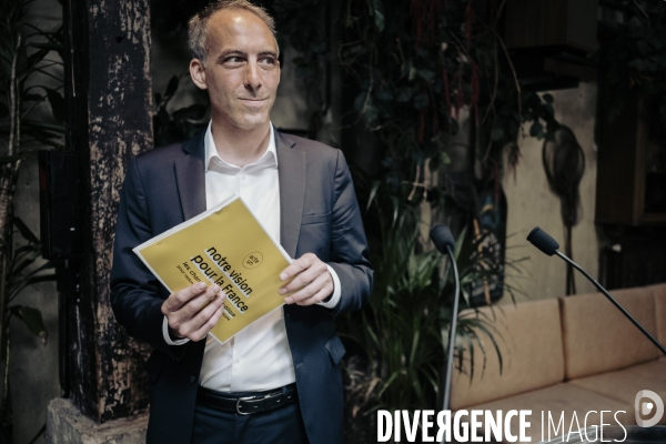 Conférence de presse de Raphael Glucksmann