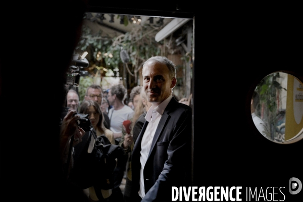 Raphaël Glucksmann présente sa « vision pour la France »