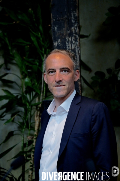 Raphaël Glucksmann présente sa « vision pour la France »